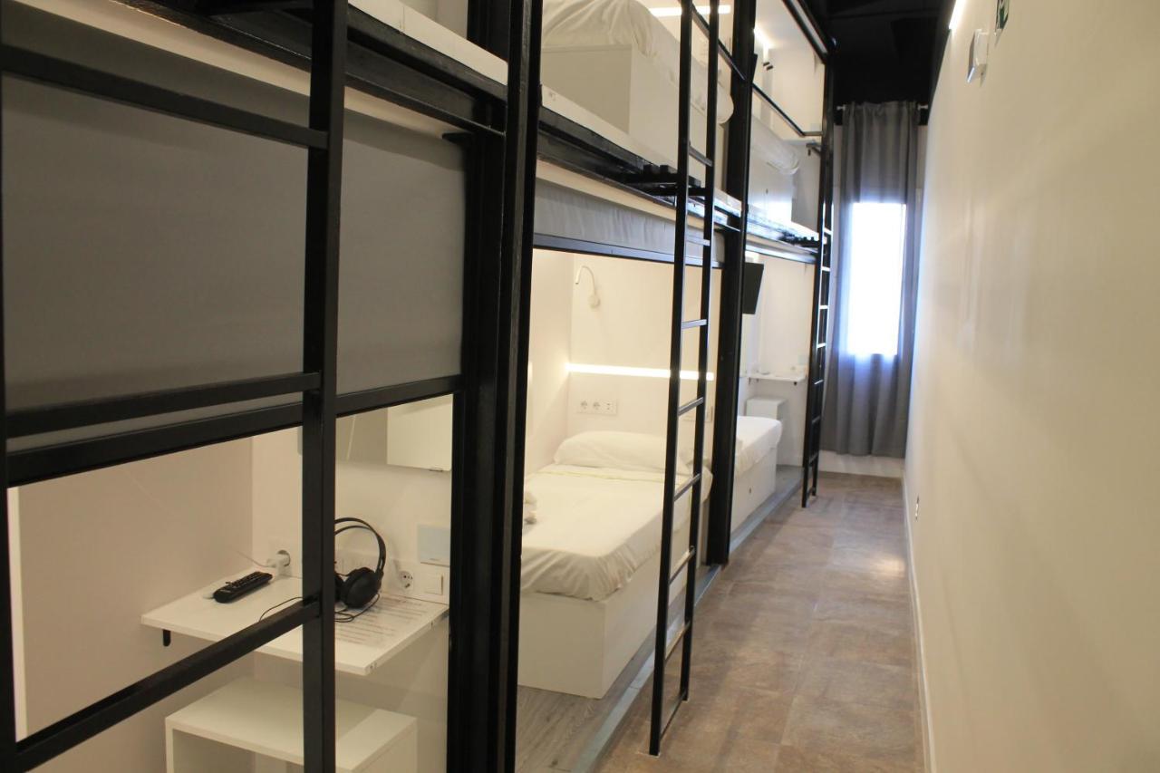 M Pods Malaga Hotel Kültér fotó