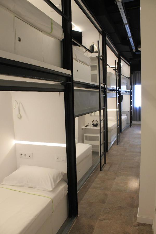M Pods Malaga Hotel Kültér fotó