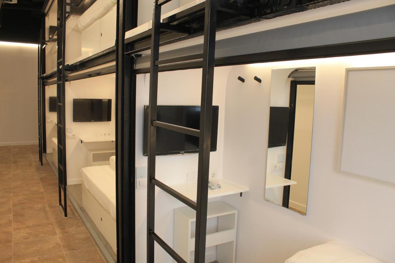 M Pods Malaga Hotel Kültér fotó