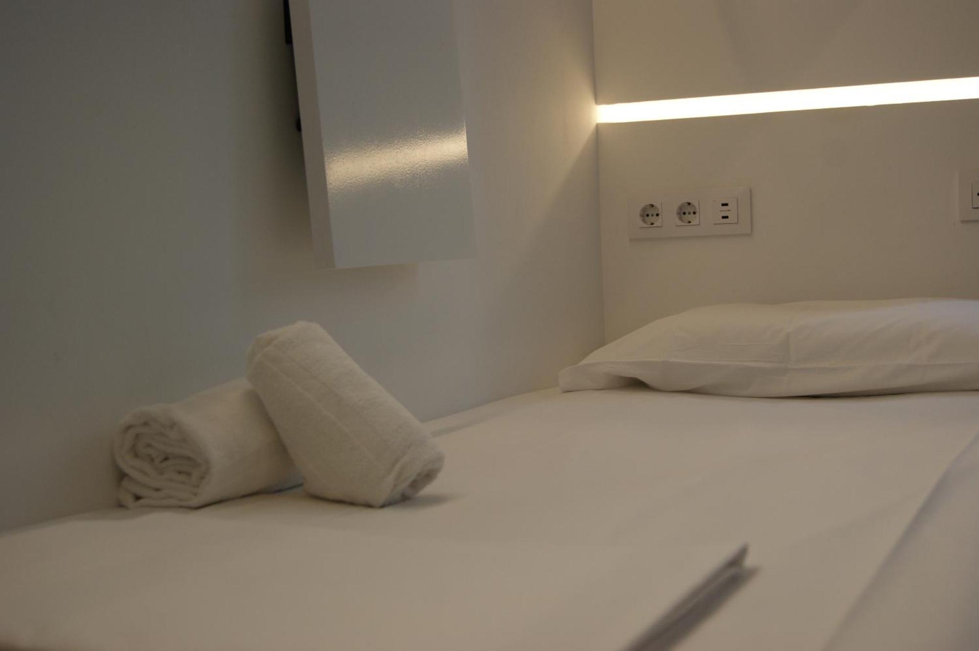 M Pods Malaga Hotel Kültér fotó