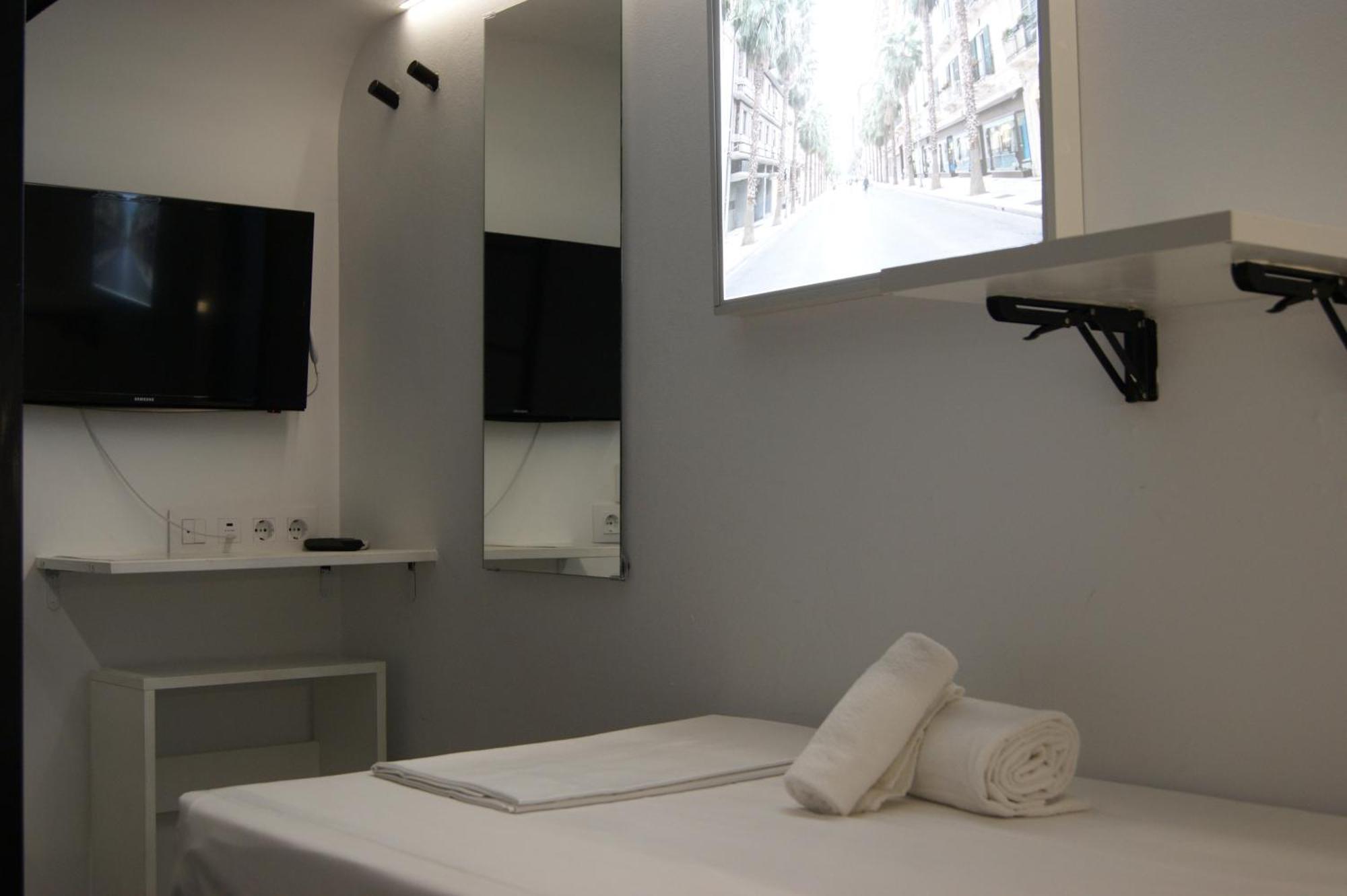 M Pods Malaga Hotel Kültér fotó