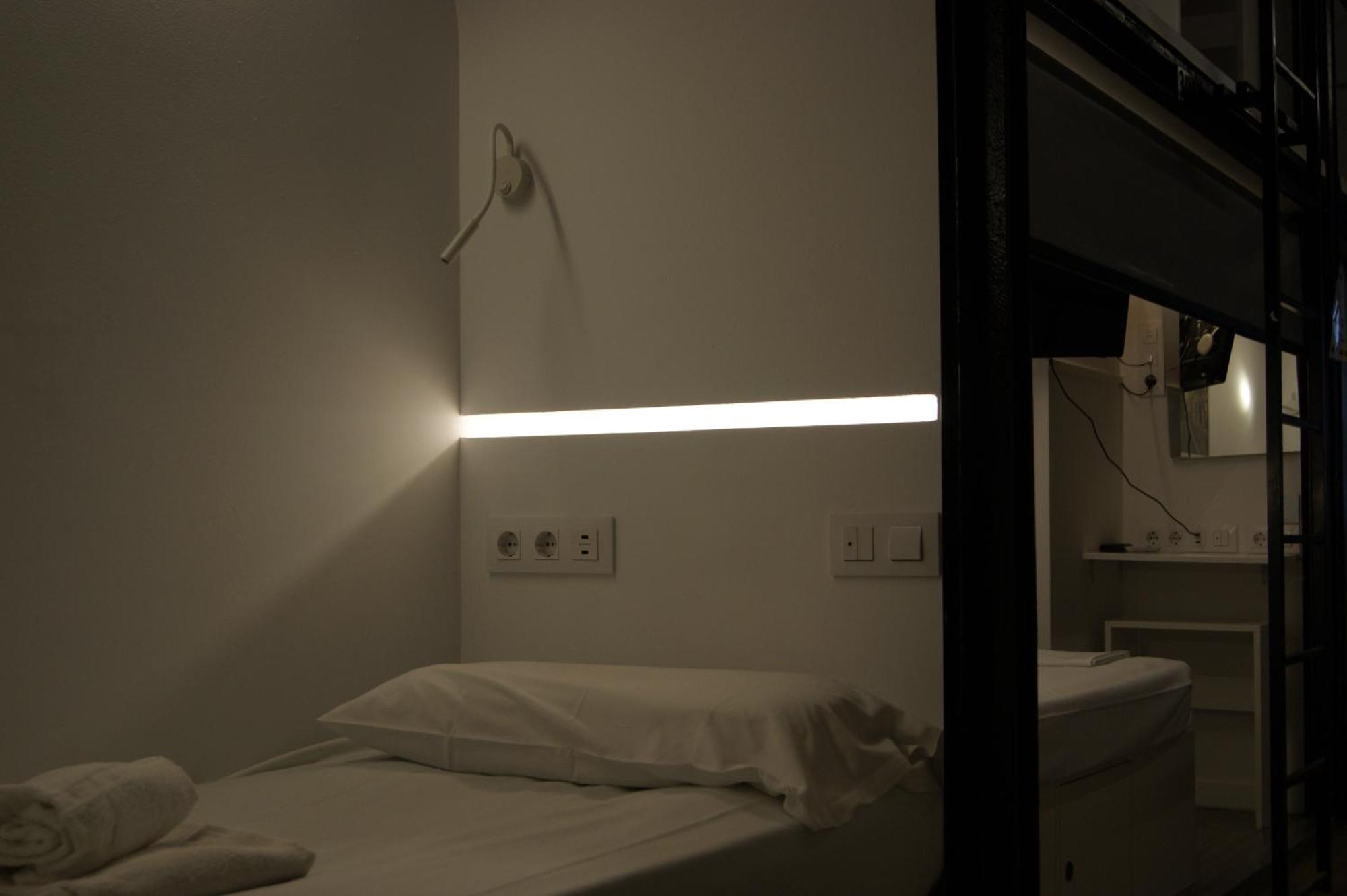 M Pods Malaga Hotel Kültér fotó