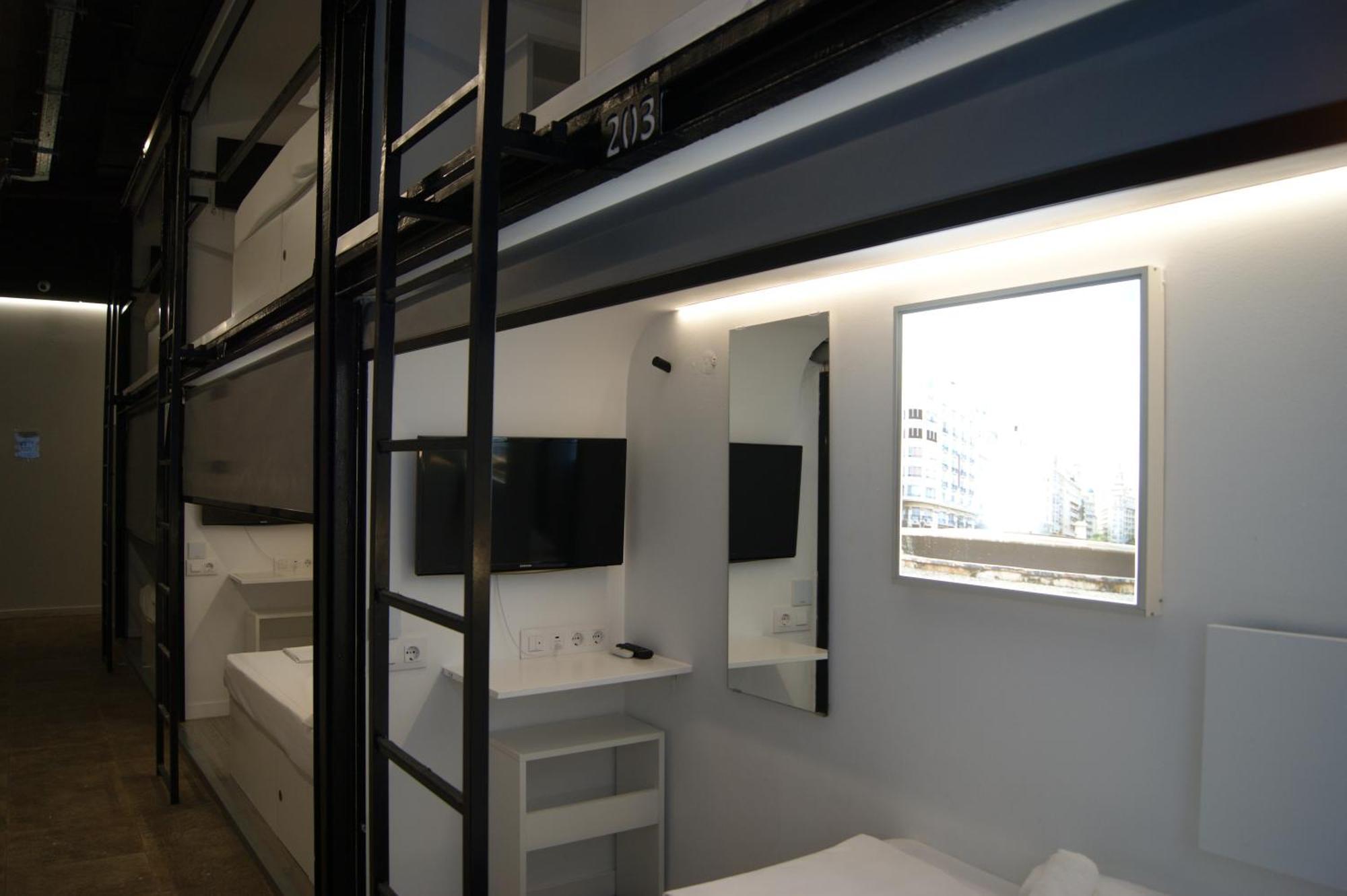M Pods Malaga Hotel Kültér fotó